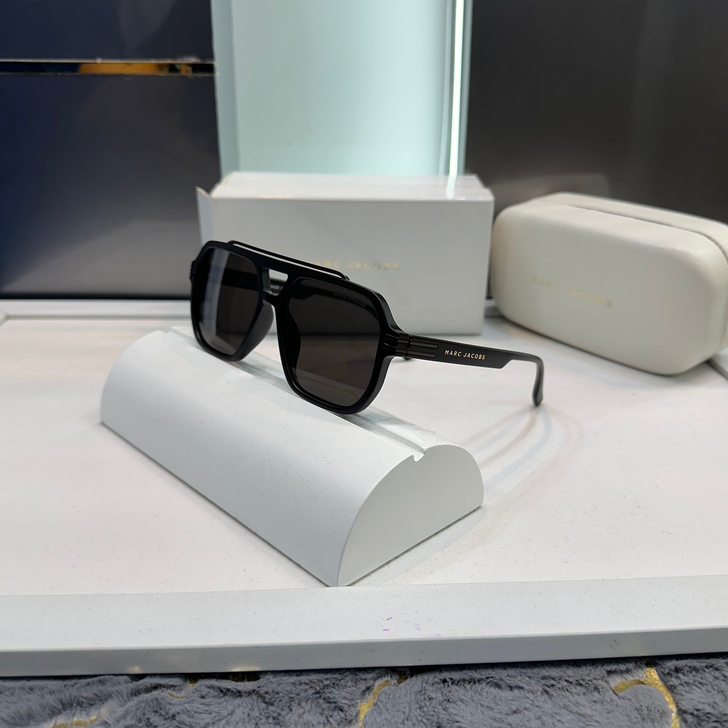 Marc Jacobs Dark Brown Ultimate Luxury Shade With Original Packaging