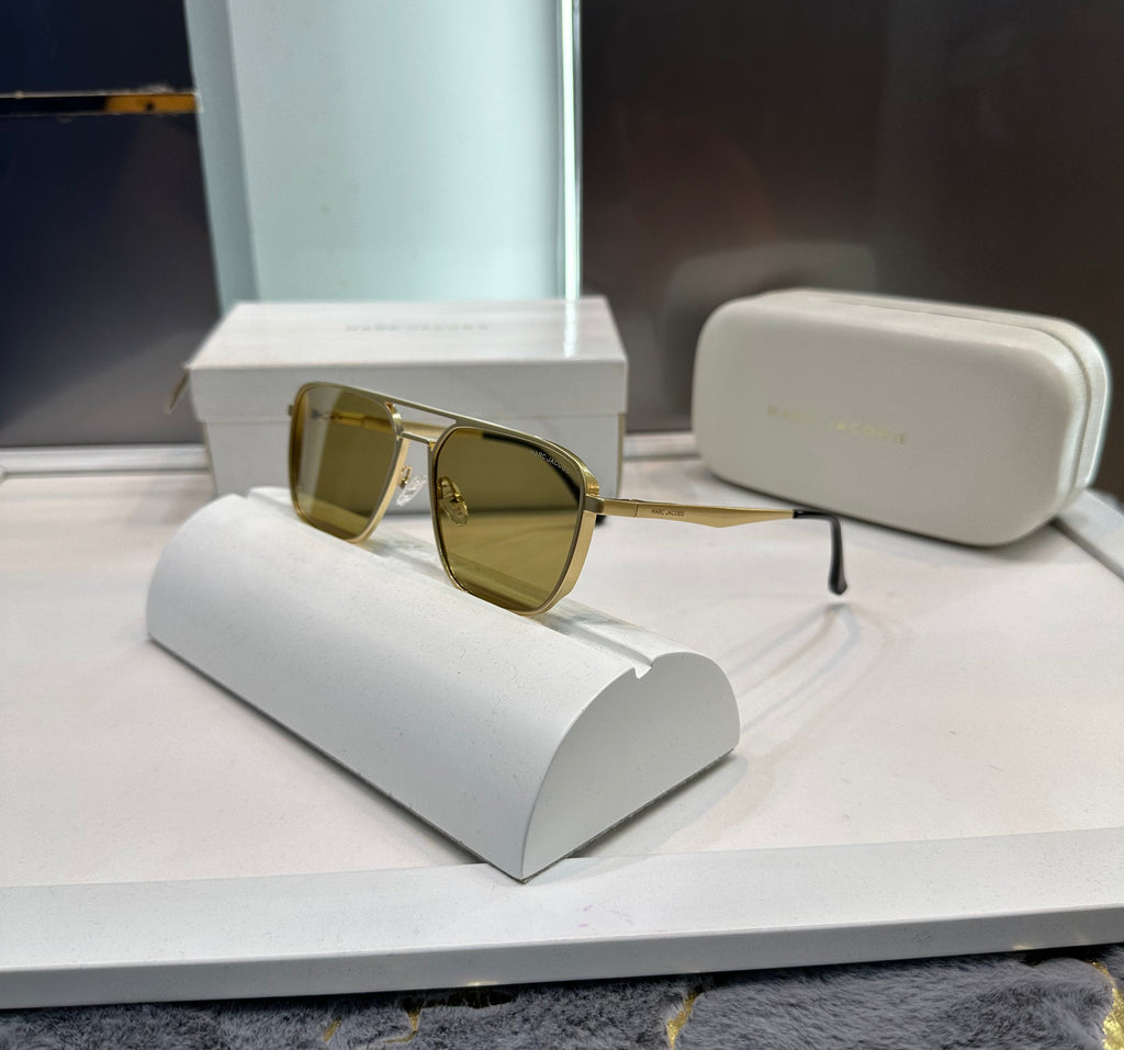 Mar c Jacob s Yellow 3036 Ultimate Luxury Shade With Original Packaging