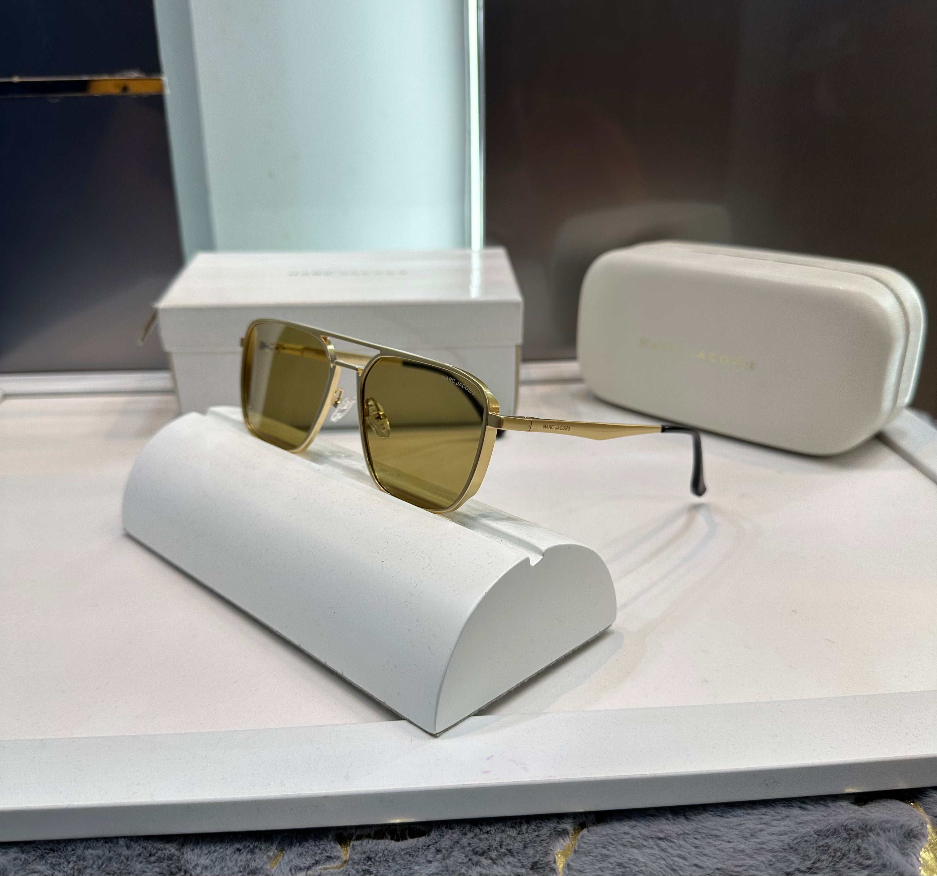 Marc Jacobs Yellow 3036 Ultimate Luxury Shade With Original Packaging