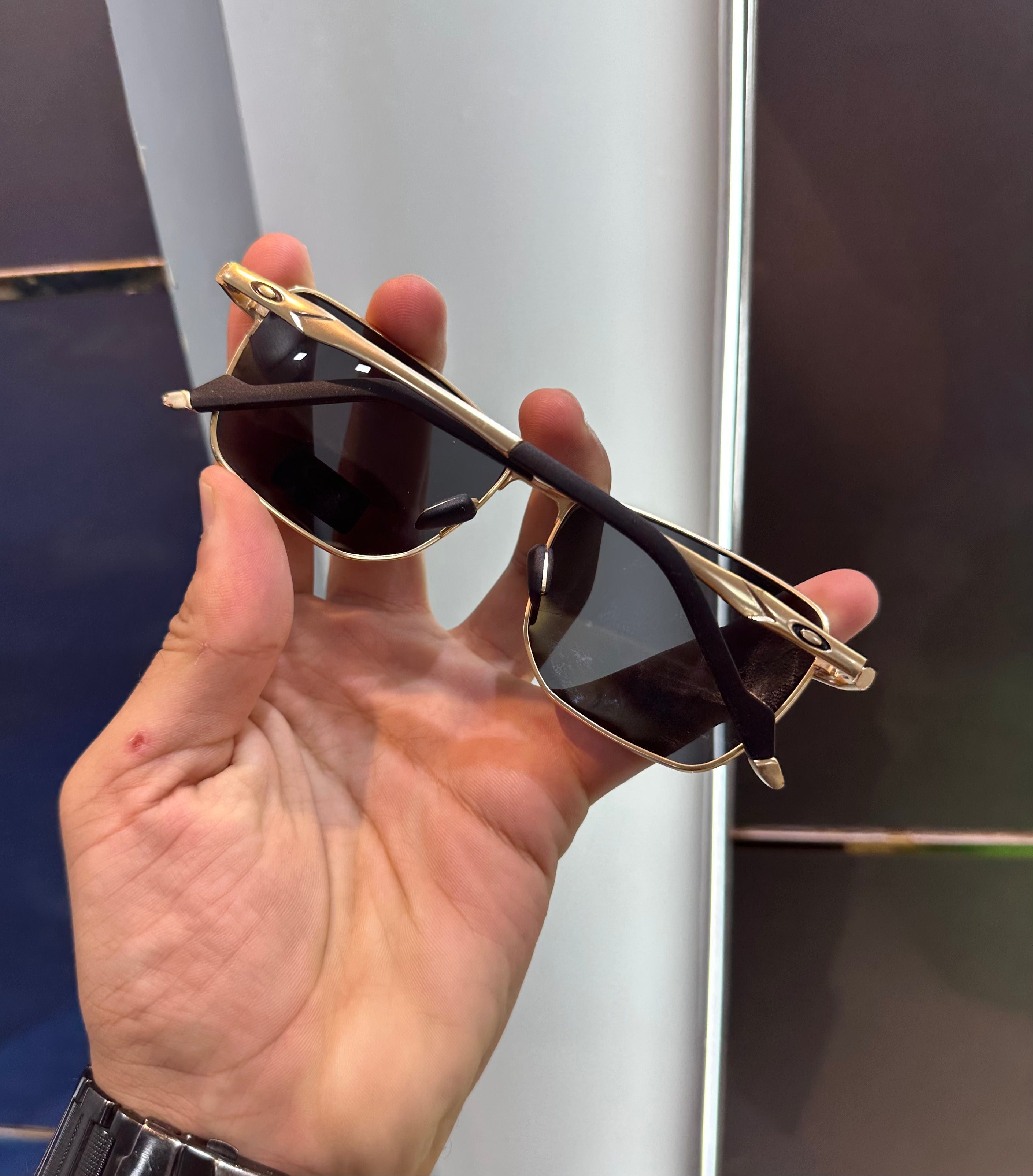 Oakle y Black Gold 3028 Ultimate Luxury Shade With Original Packaging