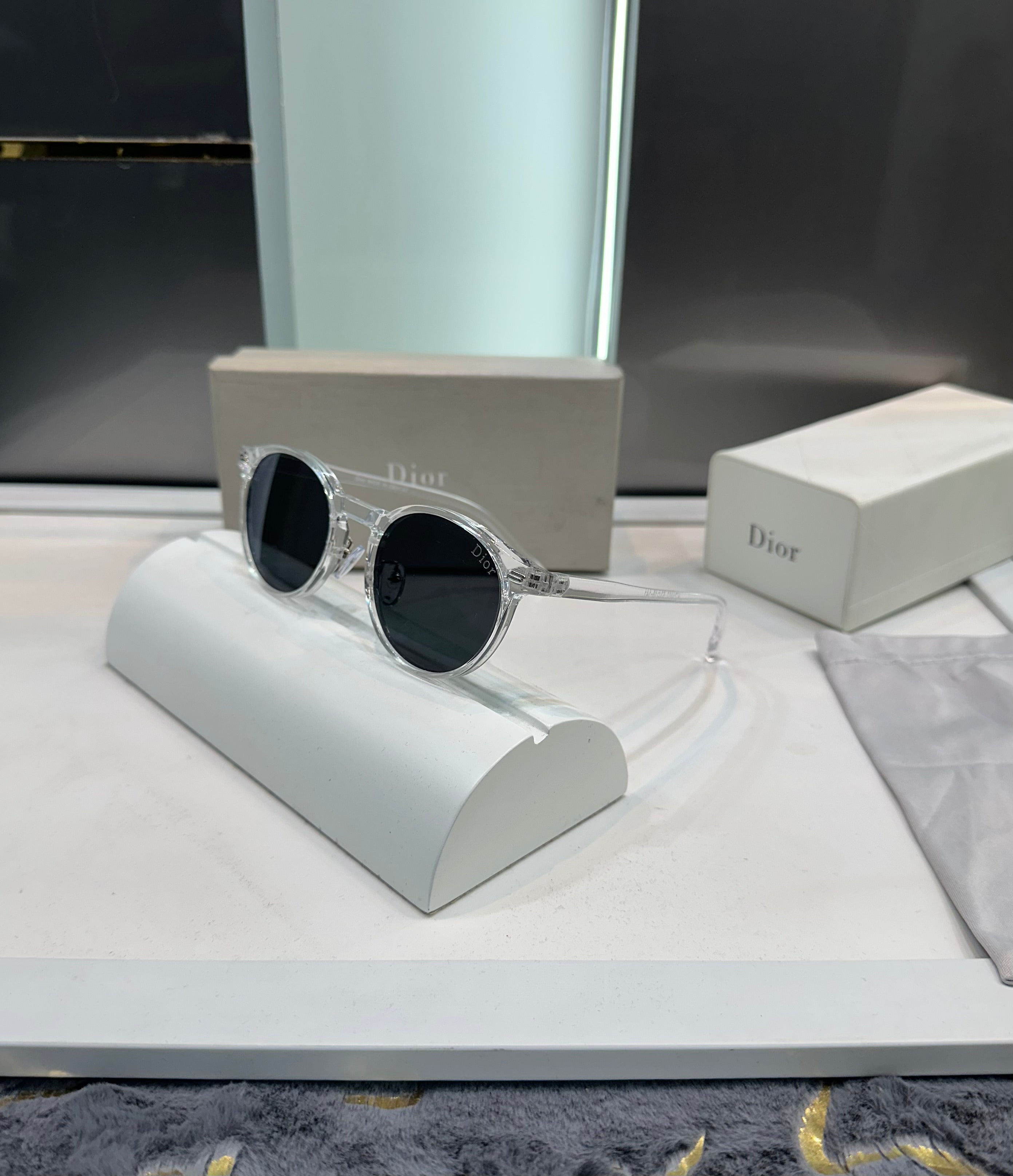 Dio r Ice Black 1002 Ultimate Luxury Shade With Original Packaging