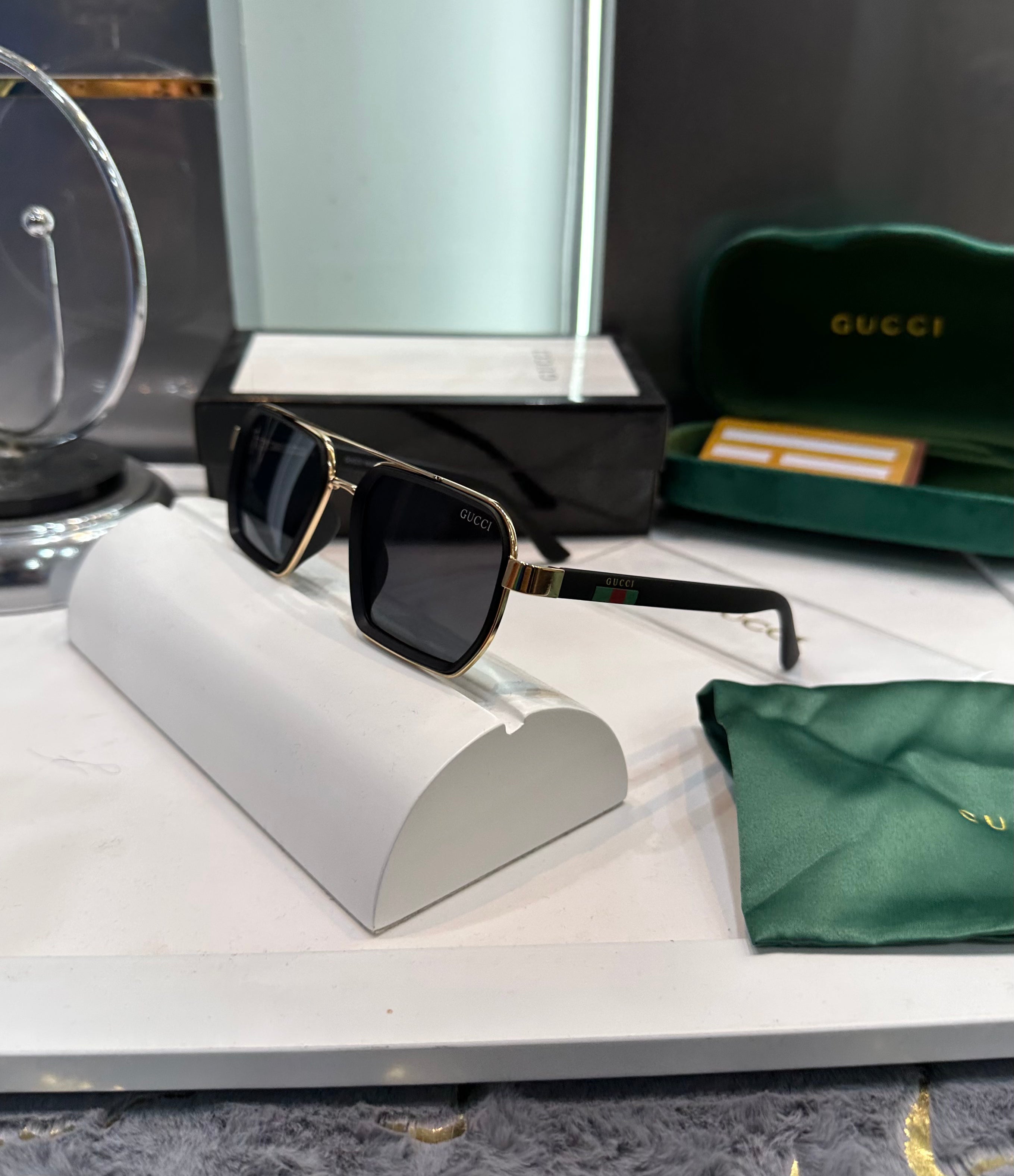 Gucci Ultimate Luxury Shade With Original Packaging
