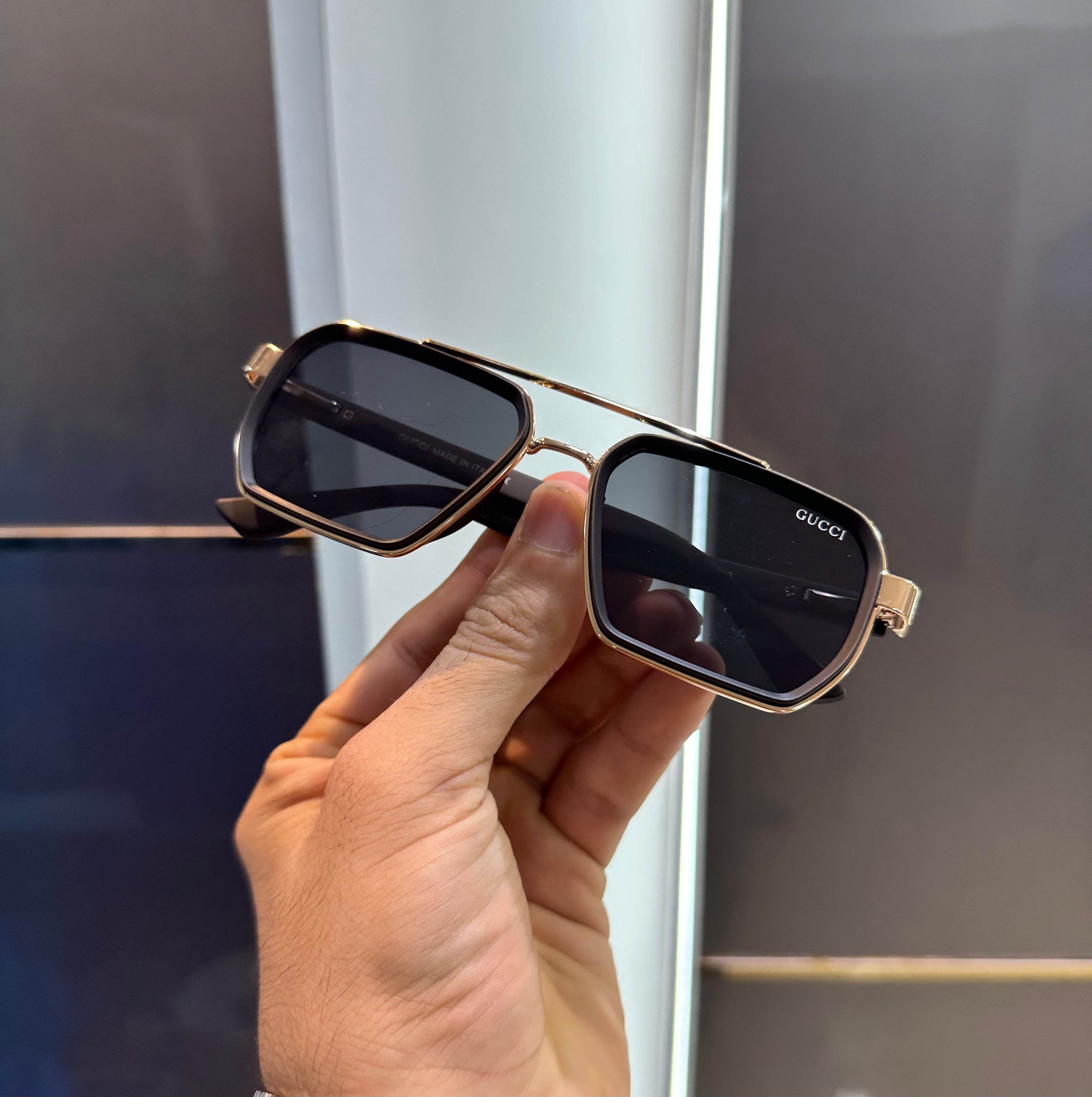 Gucci Ultimate Luxury Shade With Original Packaging