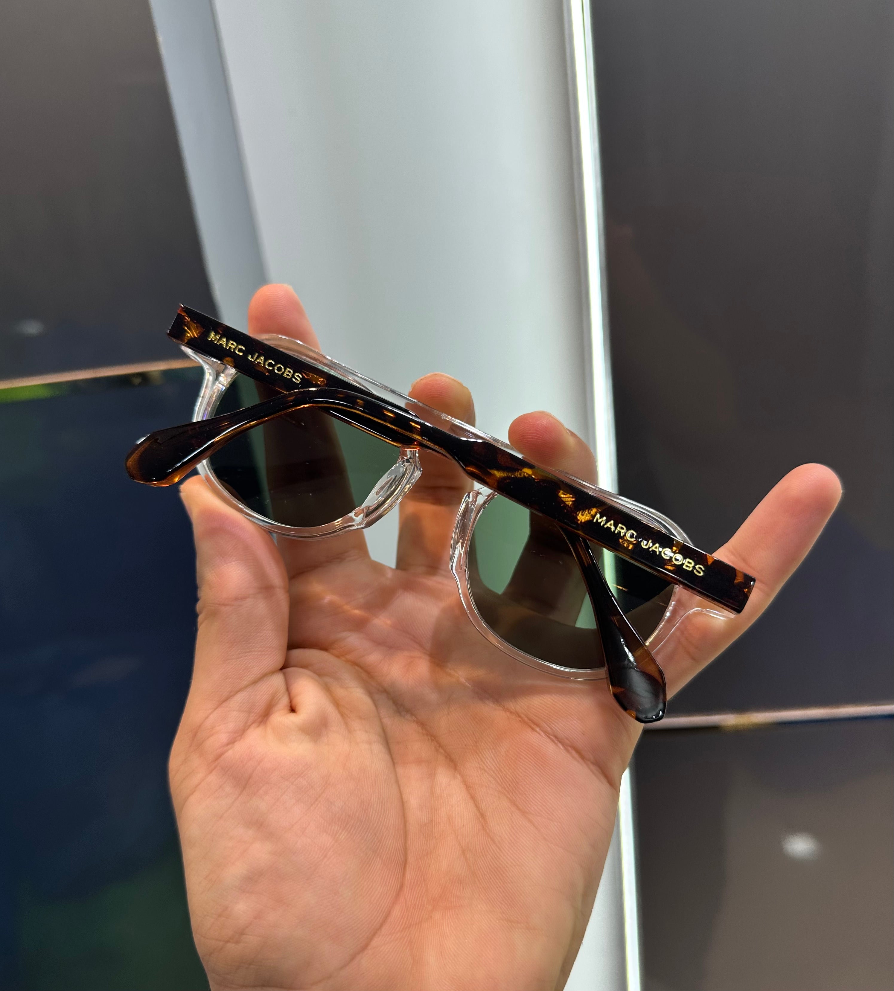 MOSCOT Green Tiger Luxury Shade With Original Packaging