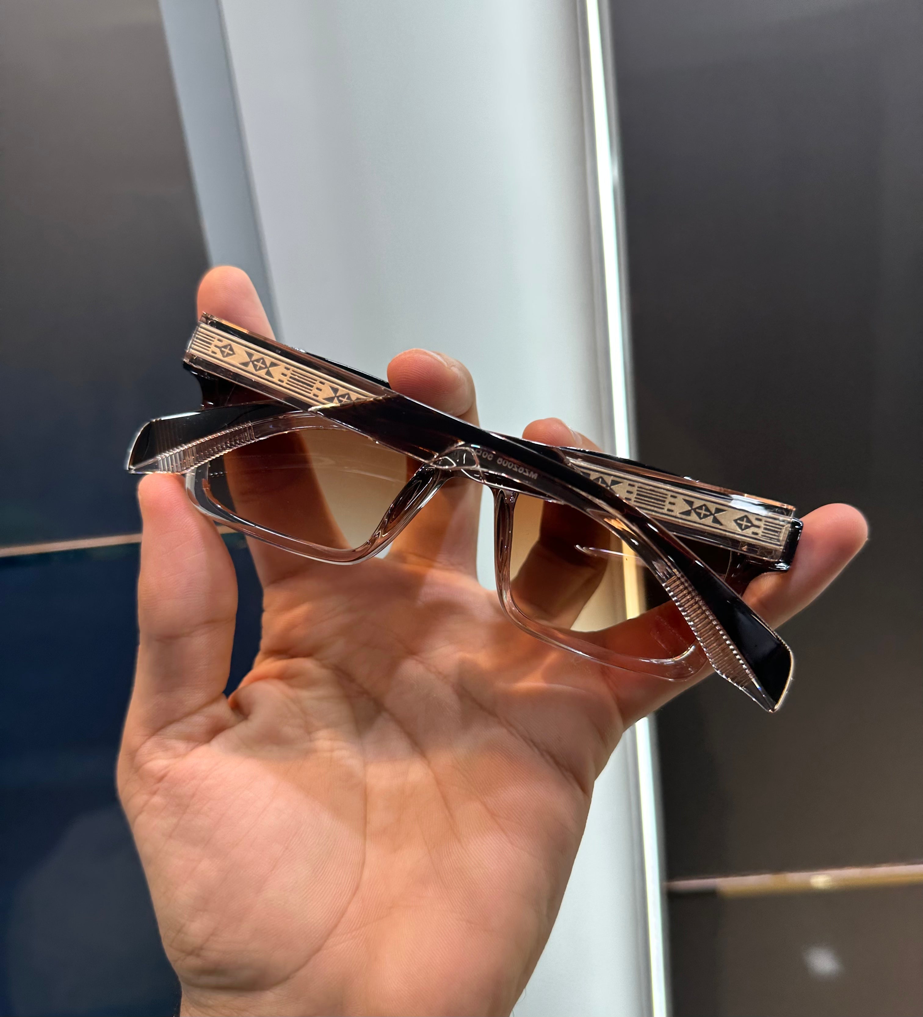 Marc Jacobs Brown Ultimate Luxury Shade With Original Packaging