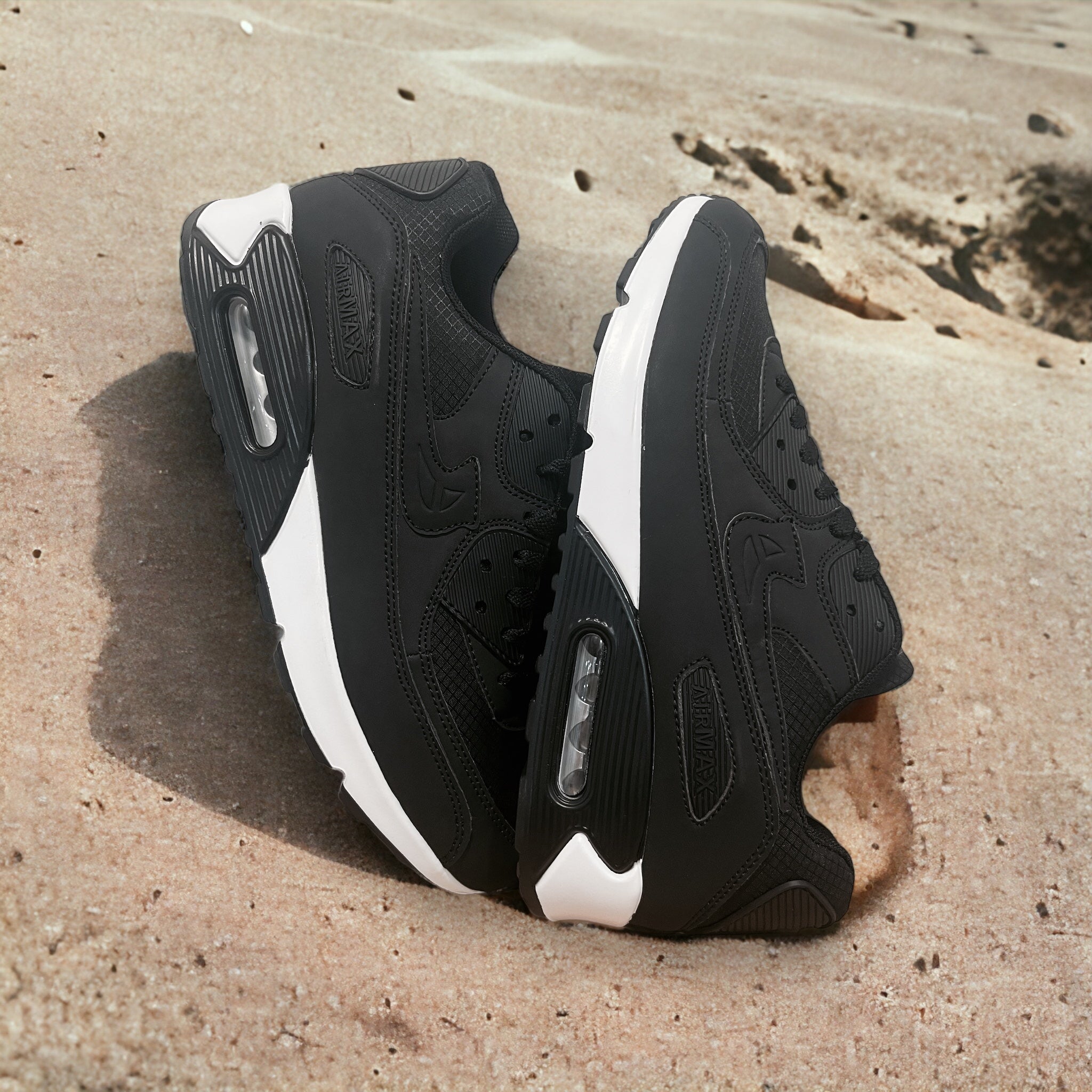 CUBICS Max Air 90 Trainers - Black