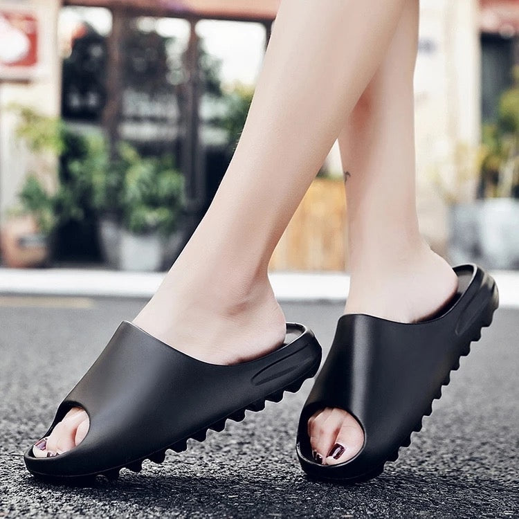 CUBICS Yezy Foam Slides - Black