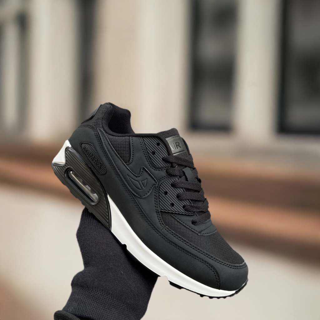 CUBICS Max Air 90 Trainers - Black