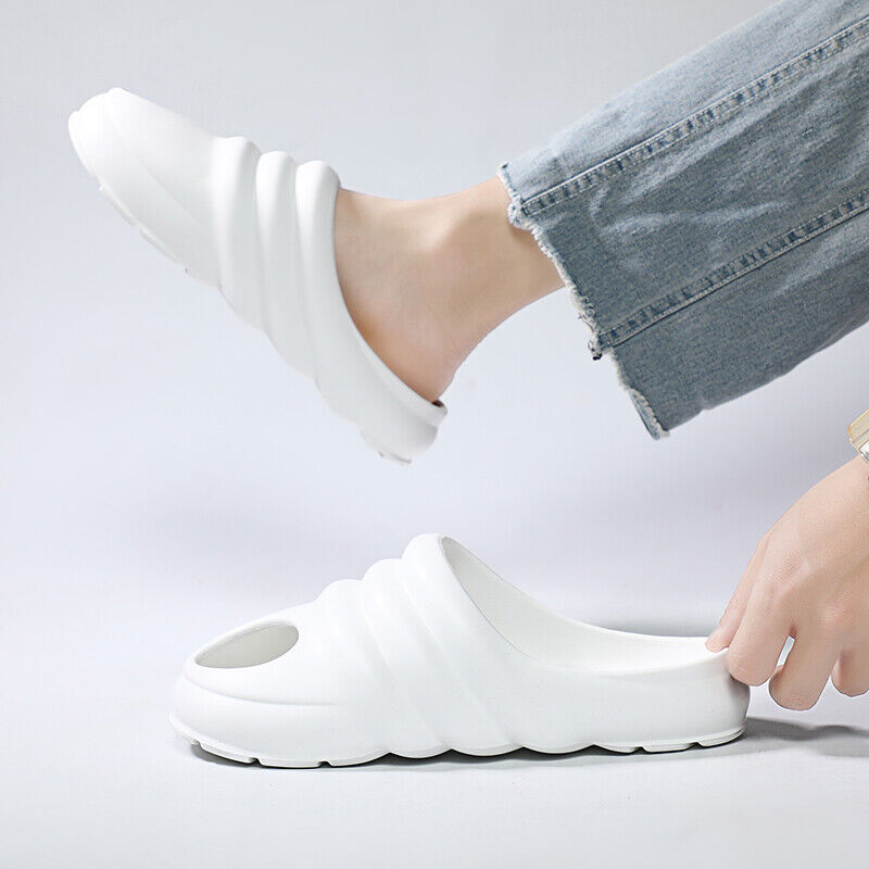 CUBICS Snail Cutout Foam Slides - White